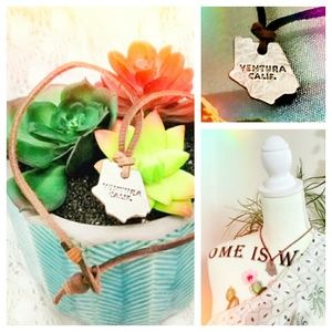 Hollister Necklace Ventura CA HCO